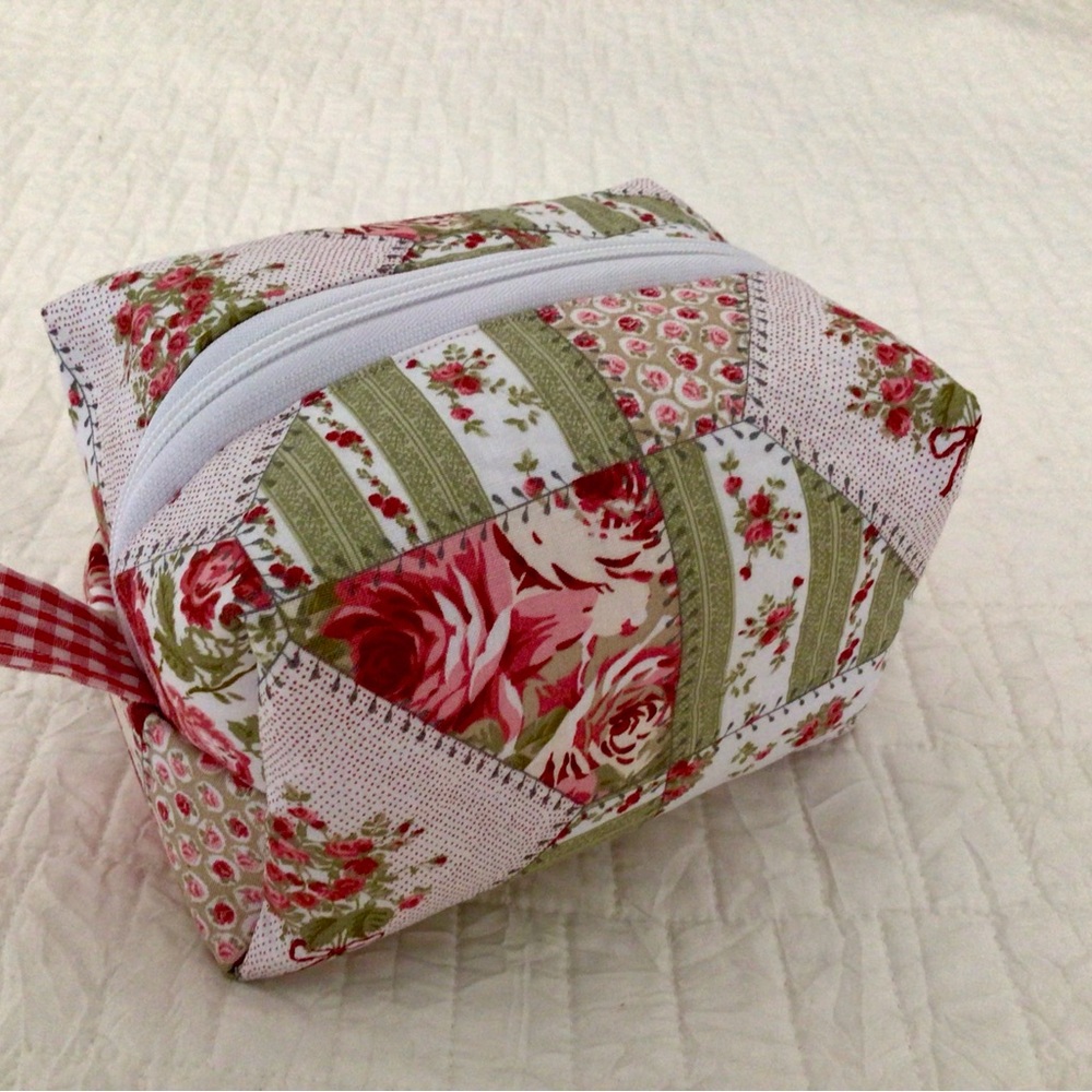 Floral Patchwork Cosmetic Bag